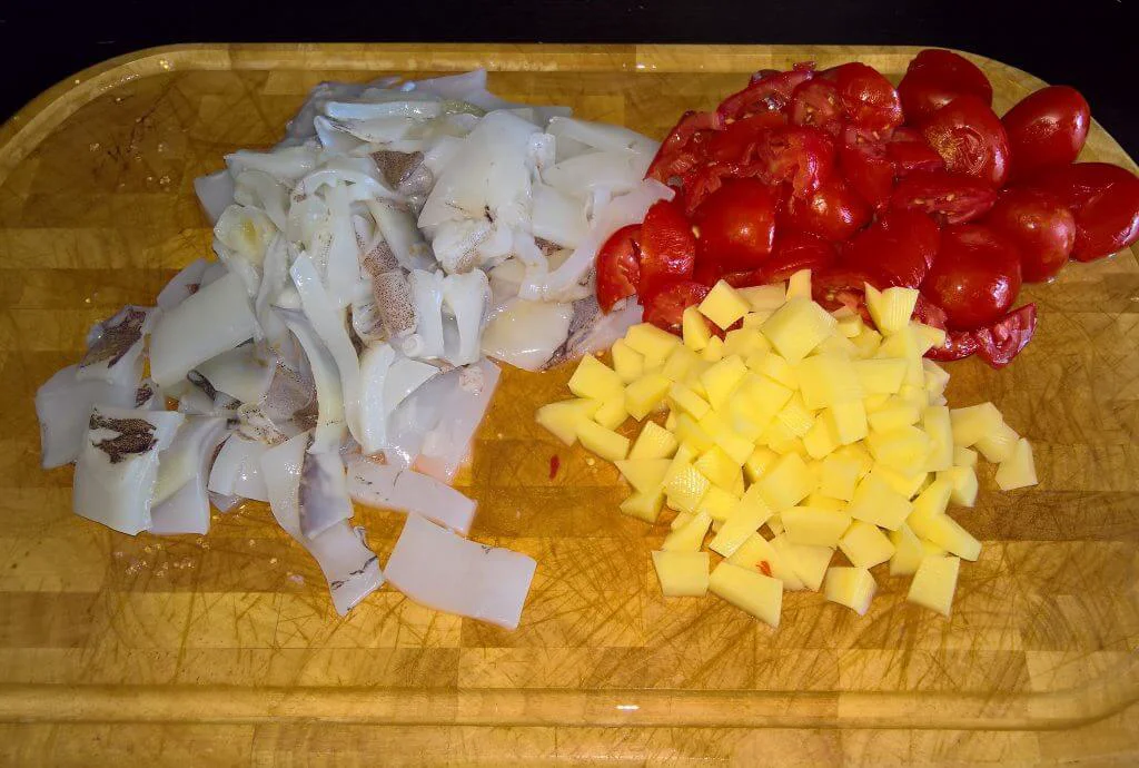 pasta e patate con calamari